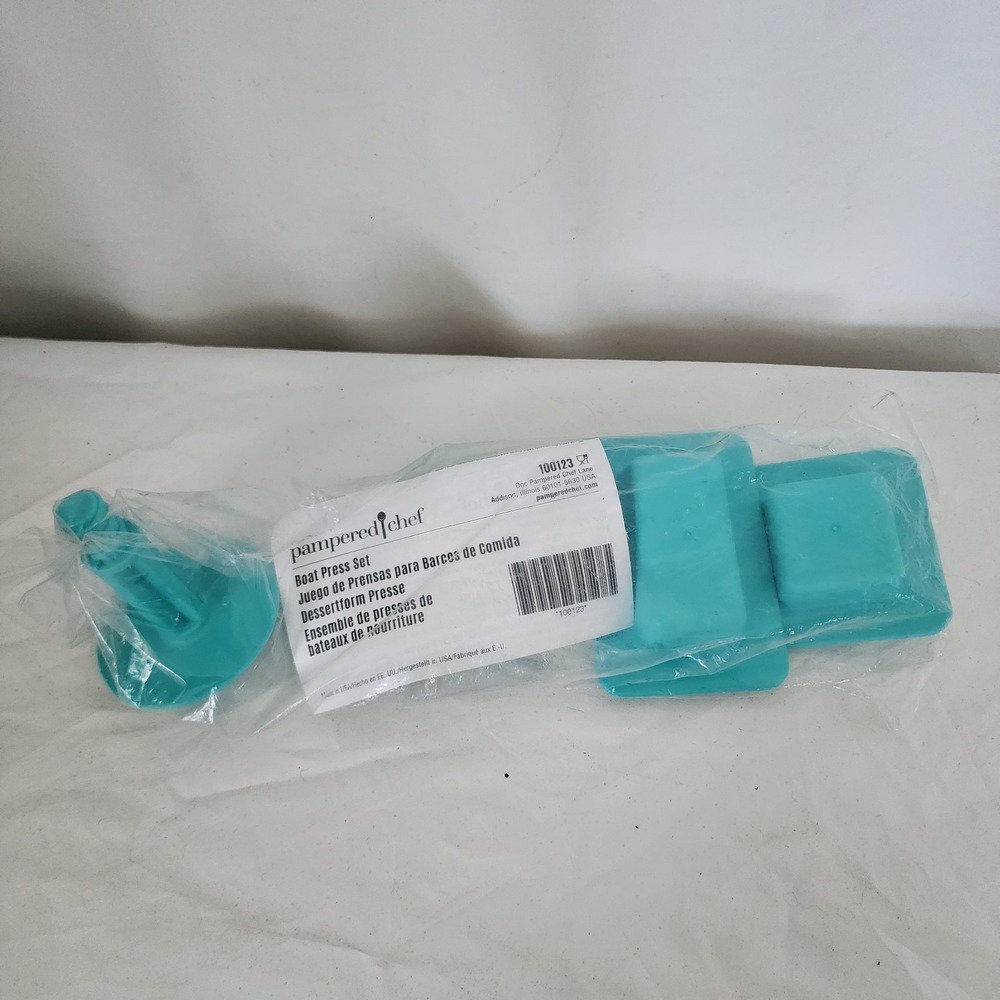 Pampered Chef Boat Press Set Appetizers, Brownies, Loafs, #100123 Brand New!